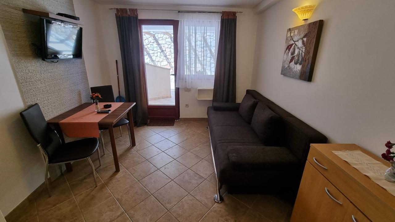Apartmani Sidro Malinska Dış mekan fotoğraf